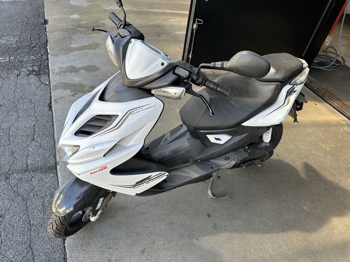 Yamaha Strada: Yamaha NS50 Aerox – Difettoso da Oberentfelden venduto da Balu2023