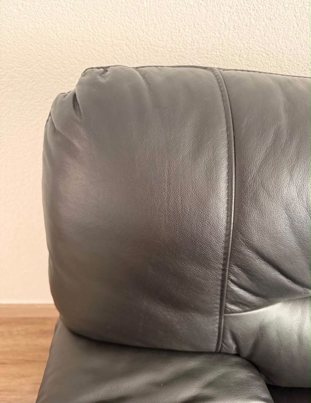 Sofas: Ledersofa schwarz 2-teilig – Gebraucht aus Bern von vjo_7d2f 3