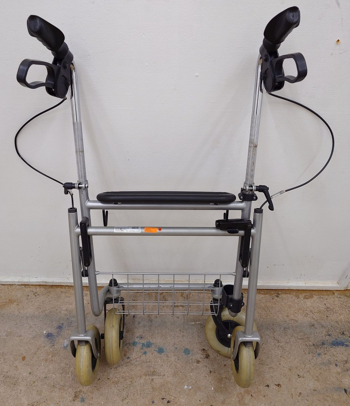 Ausili per la deambulazione: Rollator klappbar – Usato da Grenchen venduto da Cbetti 3