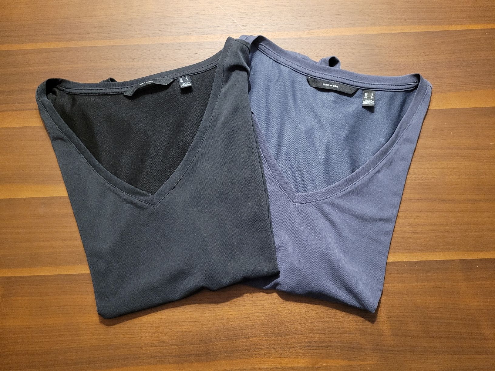 Vero Moda T-shirt: 2 Vero Moda T-Shirt, Grösse S – Nuovo (secondo la descrizione) da Dagmersellen venduto da buc_786y 1