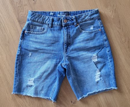 Jeans Shorts / kurze Hose / Bermuda Gr. 38 High Rise, Denim