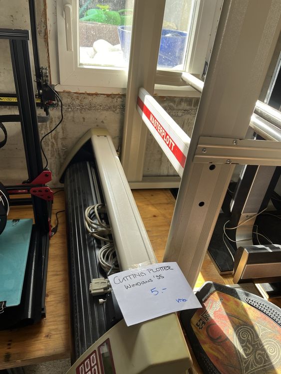 Cutting Plotter Windows 95 (Gebraucht) in Schötz für CHF 5 – nur ...