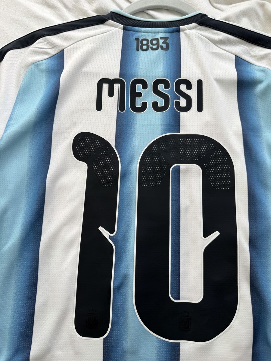 Adidas Canottiere & Pantaloni: Argentinien 2026 Home Adidas  – Usato da Meggen venduto da Patti_ 4