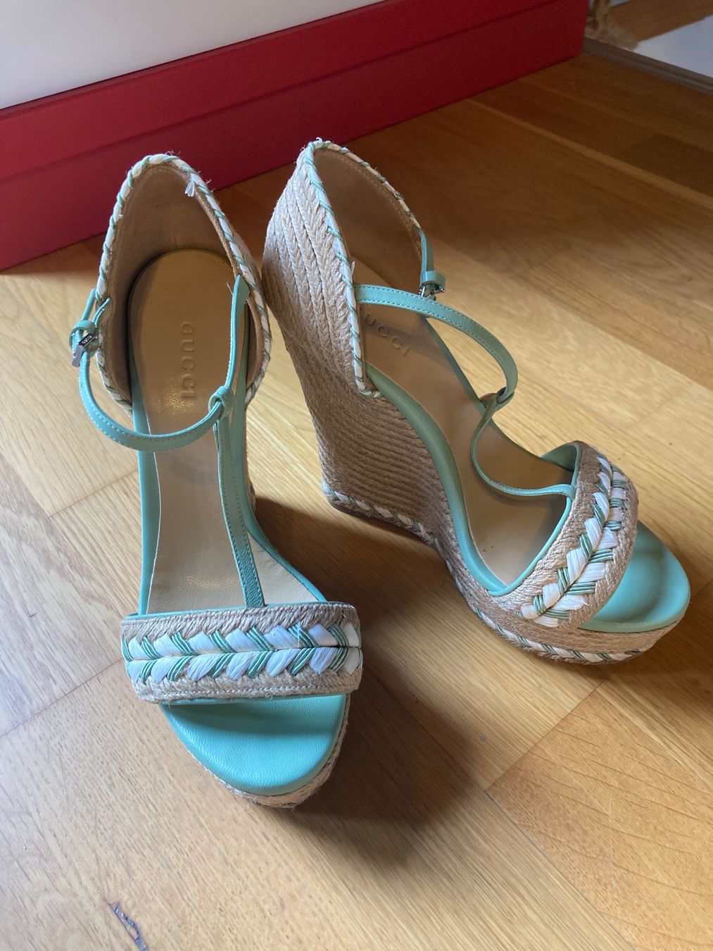 Gucci Scarpe da donna: Gucci Wedge Sandals 36.5 – Usato da Luzern venduto da AM2nd