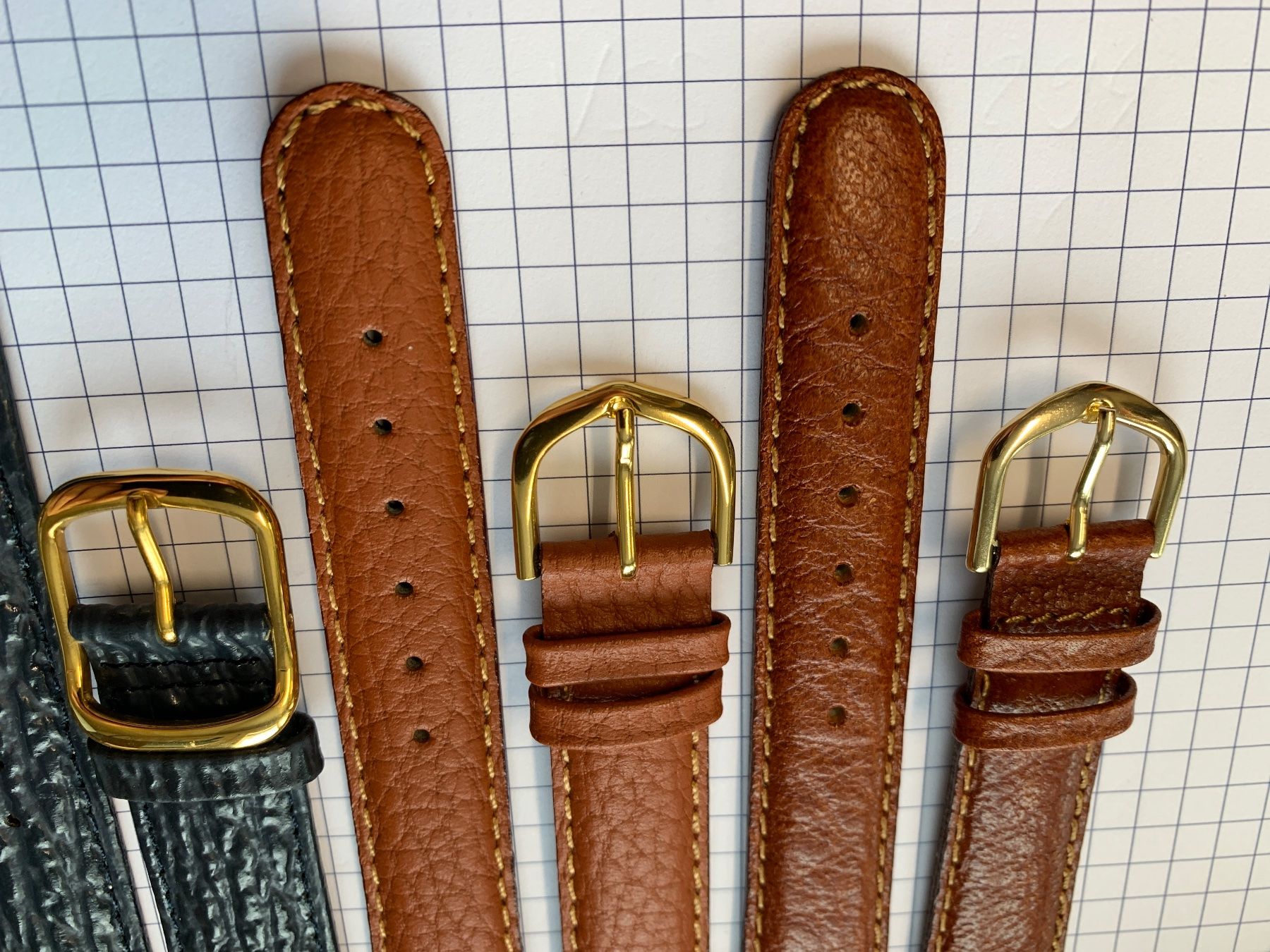 Bracciali & Braccialetti: 4 Stück 20mm Uhrenarmband Leder, extra lang – Nuovo (secondo la descrizione) da Courlevon venduto da Poleposition 5