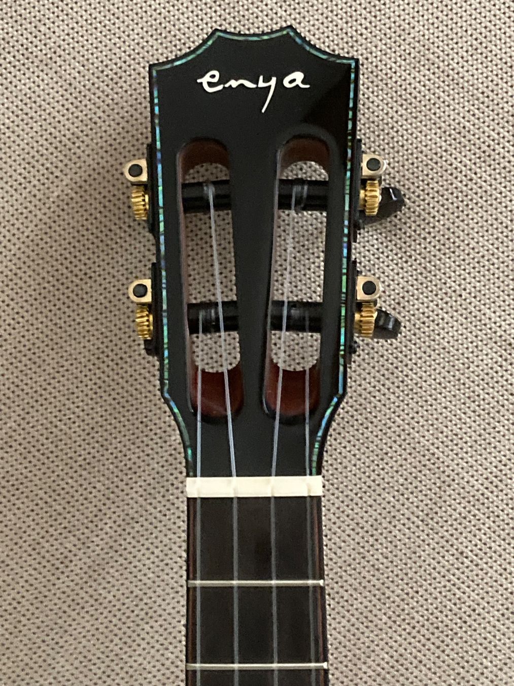 Strumenti musicali: Enya A5 Premium Koa Premium Ukulele – Nuovo e nell'imballaggio originale da Basel venduto da ltr_dmh7 4