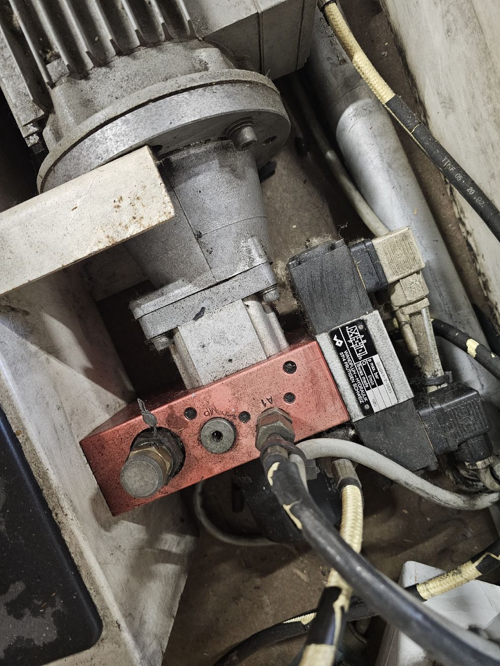 Tutte le macchine: Hydraulikaggregate mit Zylinder – Usato da Gelfingen venduto da Rodolforacing 2