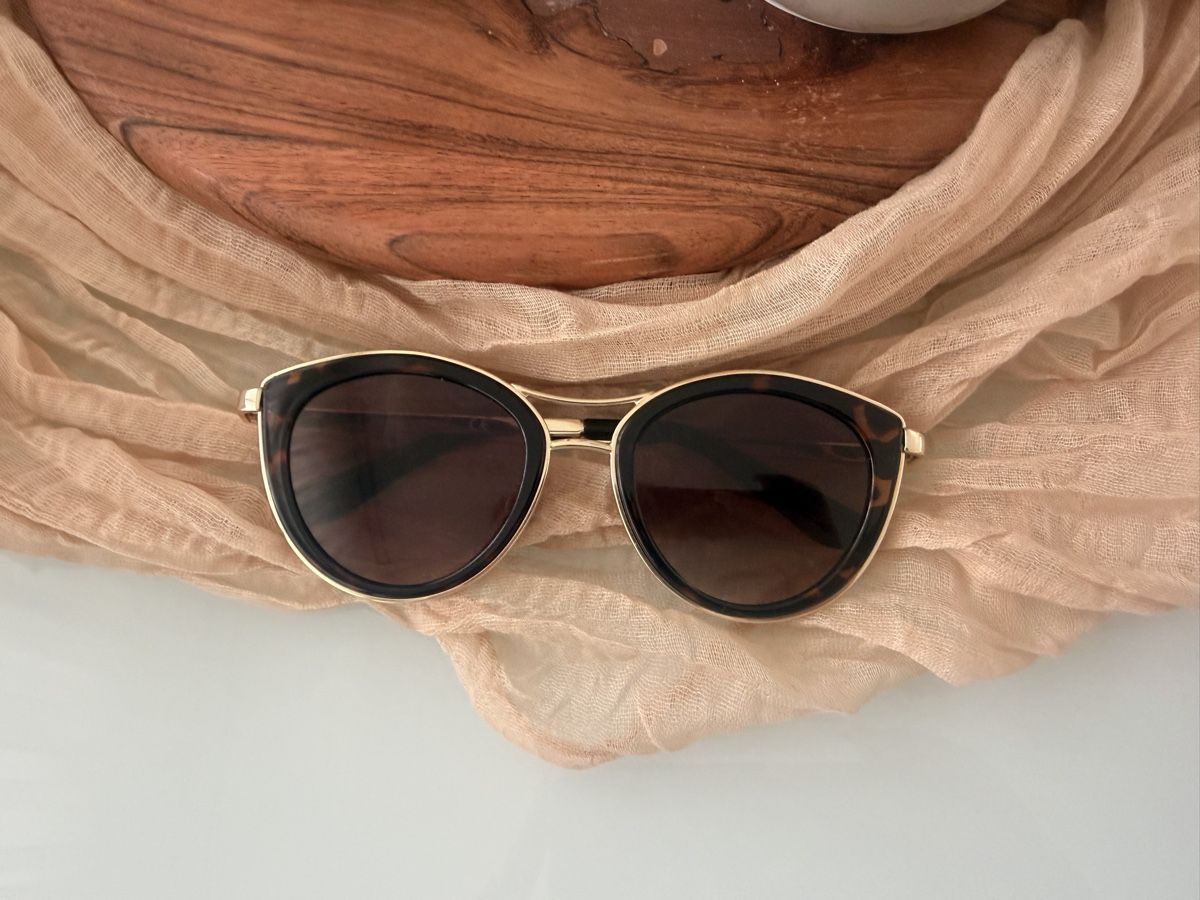 Guess Occhiali & Lenti: Original Guess Sonnenbrille – Nuovo (secondo la descrizione) da Steinmaur venduto da Kiki_m240 2