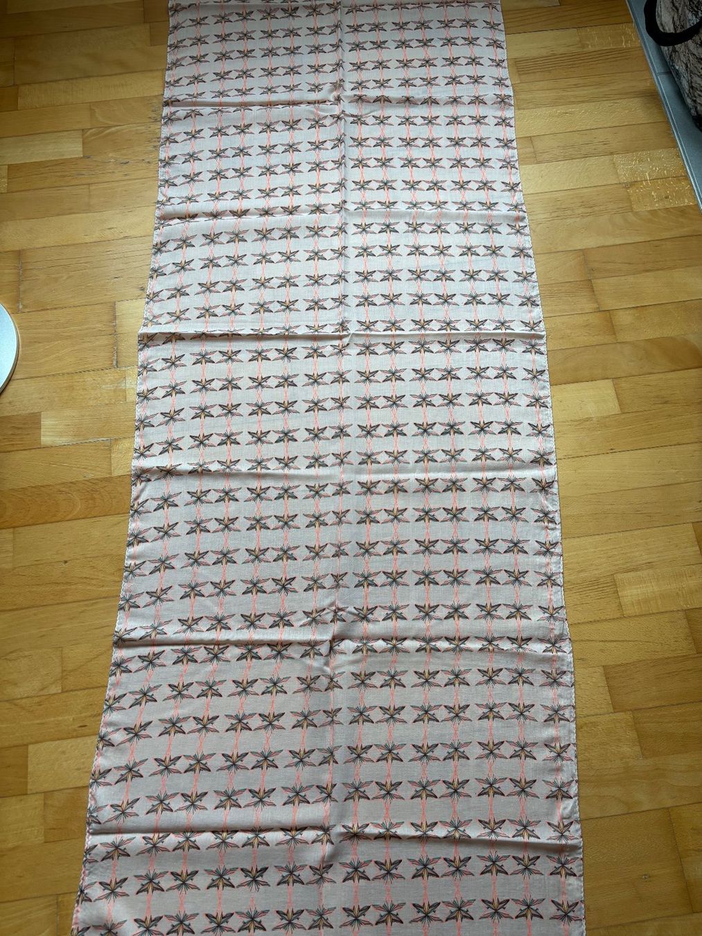 Codello Foulard & Sciarpe: 2 Stola Codello / 1 Stola Beck Söndergaard – Usato da Wangen ZH venduto da Mahmood11 6