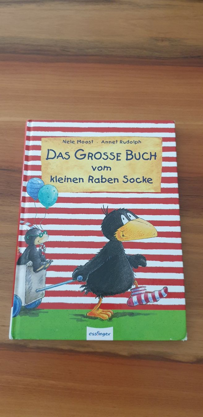 Libri: DAS GROSSE BUCH vom kleine Raben Socken – Usato da Steinhausen venduto da pinu09