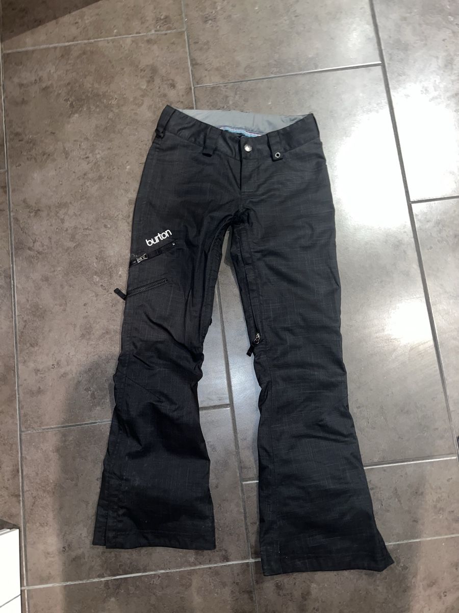 Completi: Burton Snowboardhose – Usato da Gattikon venduto da Sunshine4.