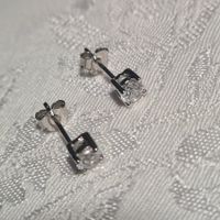 W-Schöne Ohrstecker Silber 925 Zirkonia funkend w. Diamanten