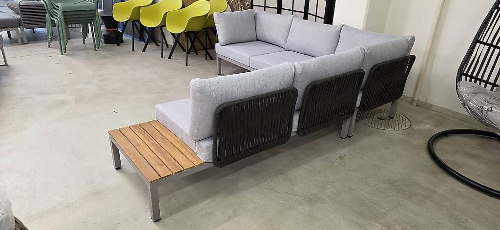 Sofas: Gartenlounge rechts und links stellbar – Neu und originalverpackt aus Lützelflüh-Goldb von Rampenverkauf_72_ 4