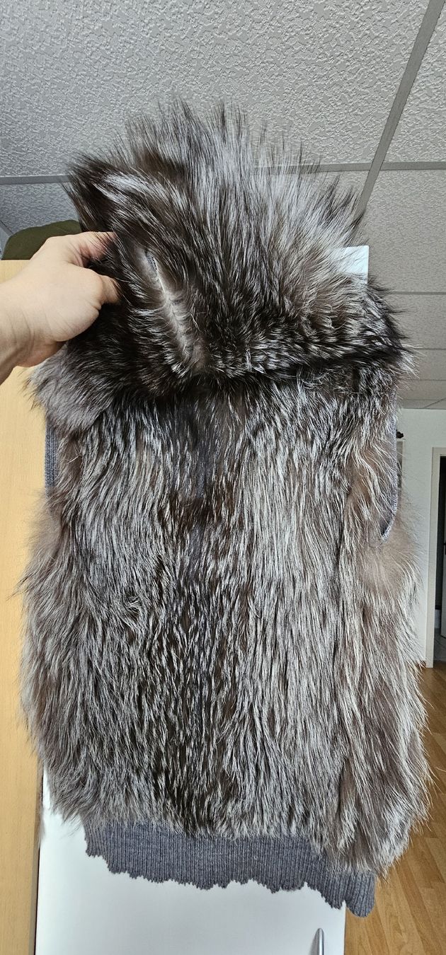 Gilets & Westen: Silberfuchsweste – Gebraucht aus Dulliken von Trw_gbp4 4