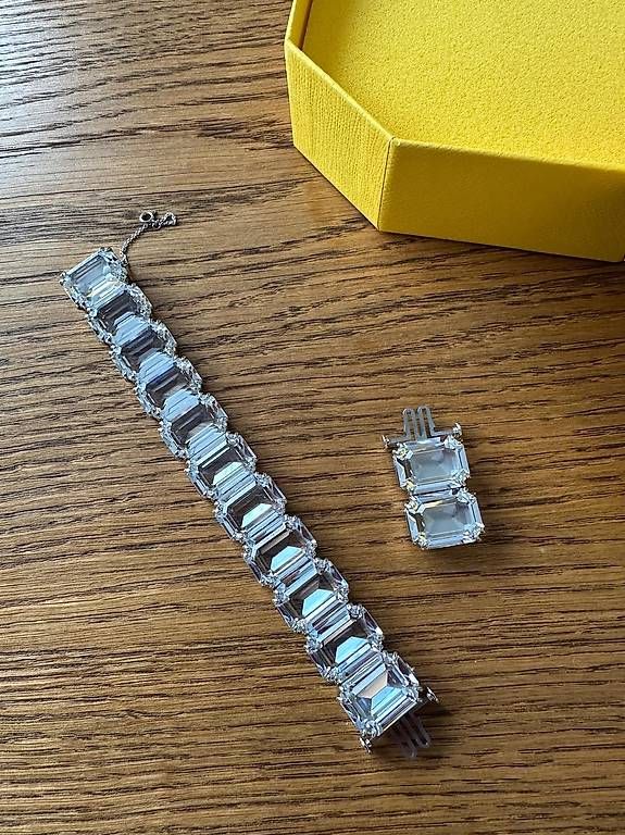 Swarovski Bracciali & Braccialetti: Armband "Millenial" Swarovski – Nuovo e nell'imballaggio originale da Einsiedeln venduto da ler_qq6h 1