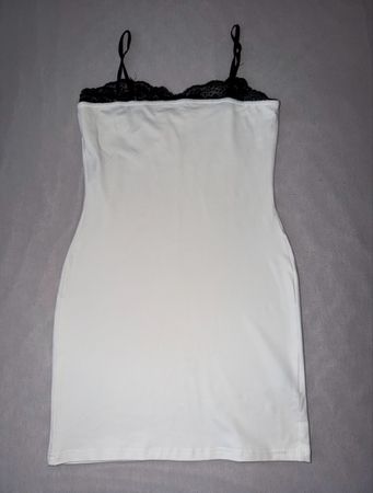 Weisses mini spitzen Kleiden 