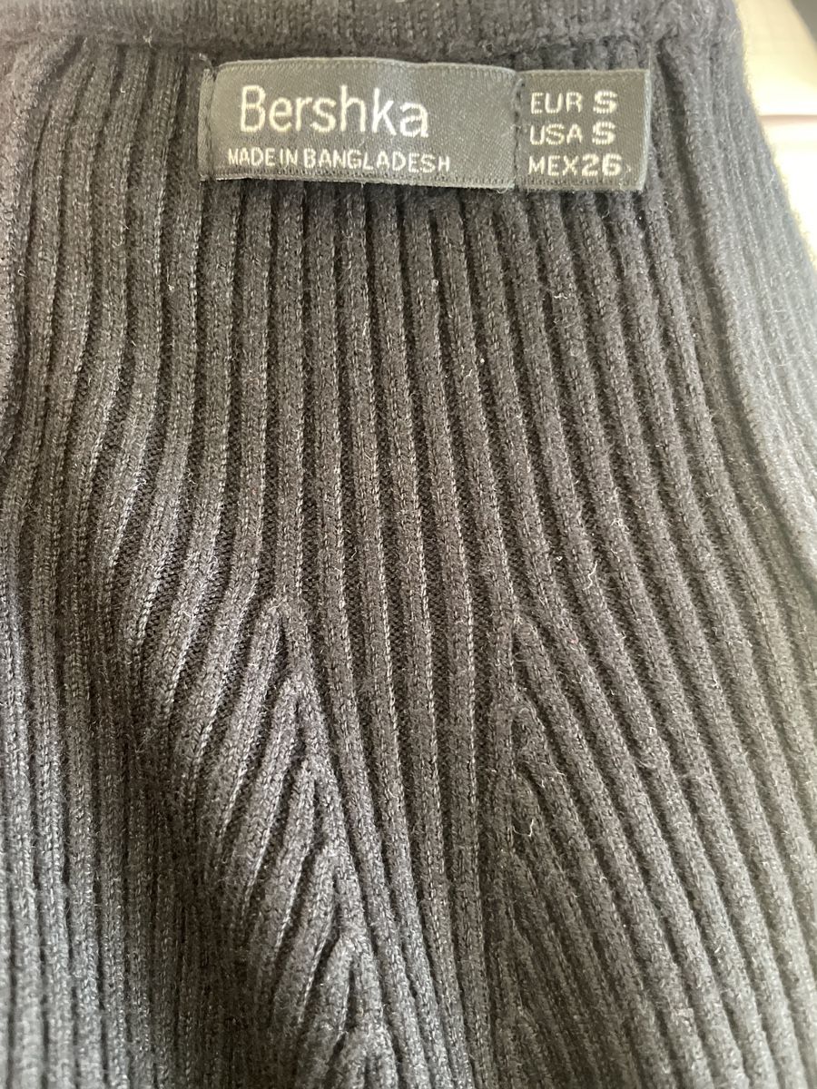 Maglioni & Felpe: Schwarzer gerippter Bershka Rollkragenpullover Gr. S – Usato da Winterthur venduto da Lili3435 2
