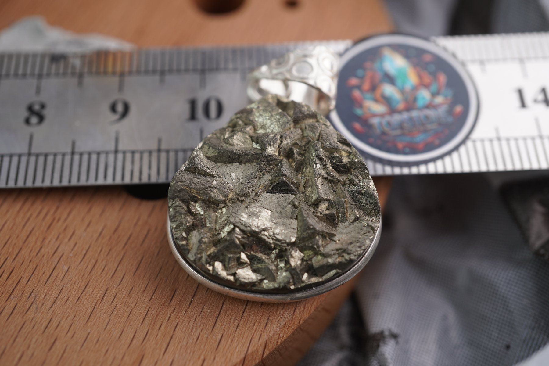 Minerali & Pietre curative: Pyrit Anhänger Edel     Ab 1.-  Rausverkauf – Nuovo e nell'imballaggio originale da Eschenbach SG venduto da topstone 7