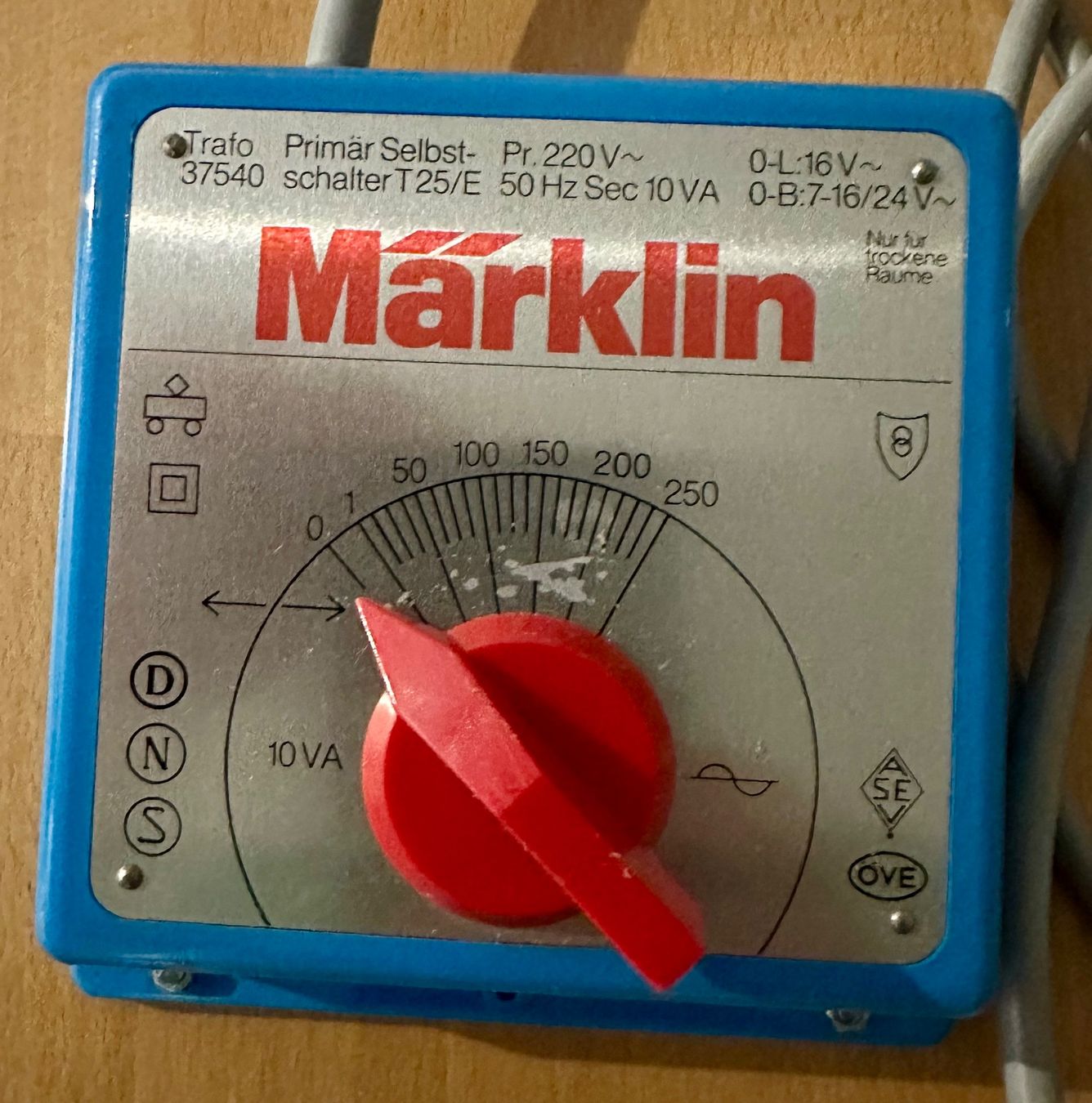 Märklin Modelleisenbahnen: Märklin Trafo – Gebraucht aus Oftringen von ib.85 1
