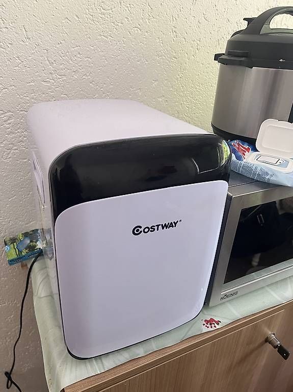 Kühlschrank: Mini frigo Costway – Gebraucht aus Céligny von lyd_nq59