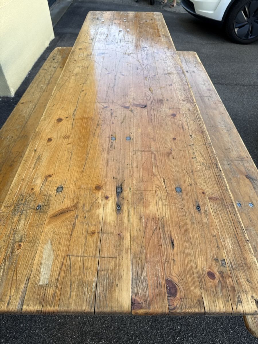 Set de table et chaises: Festbankgarnitur 60cm – D'occasion à Effretikon par a.husejni01 2