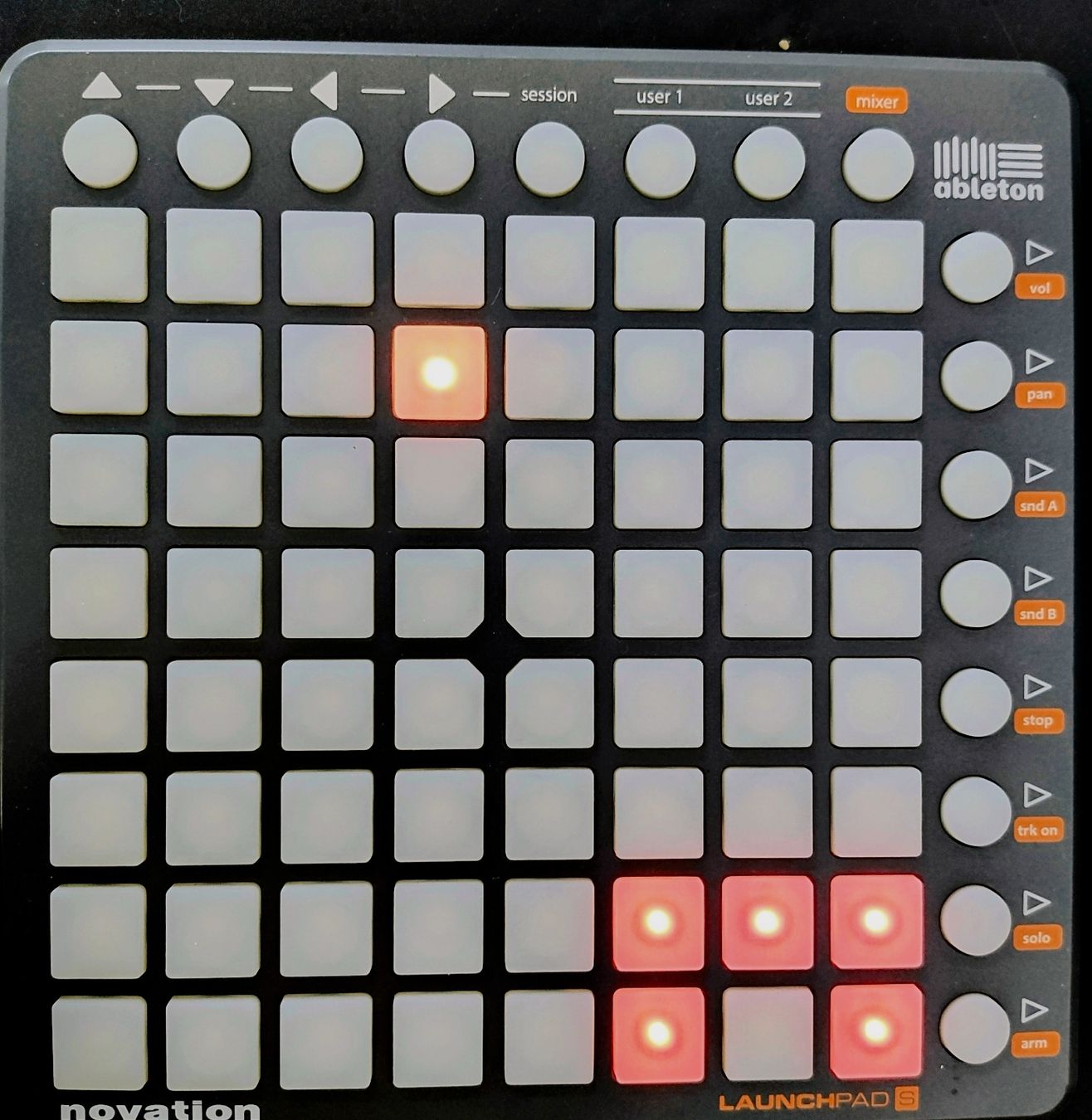 Novation Strumenti musicali: 3 Stück Novation Launchpad S Controller Set für. Ableton  – Usato da Dürnten venduto da edumental