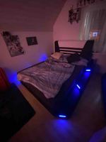Bett mit Beleuchtung gebraucht