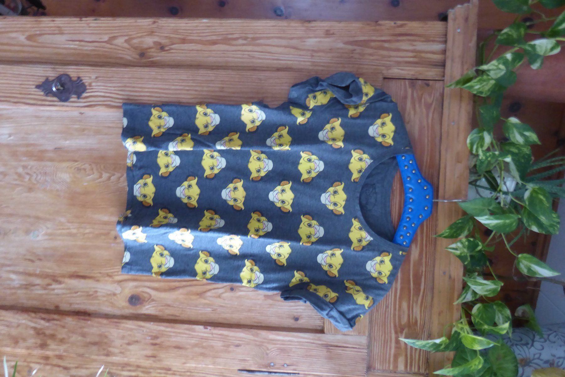Disney T-shirt: Disney Tshirt Gr M – Usato da Sargans venduto da Benziner 6