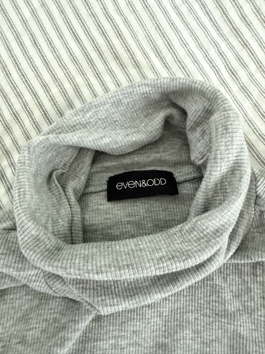 T-shirts: Turtleneck Langarm – D'occasion à Cham par leoniegrob 2