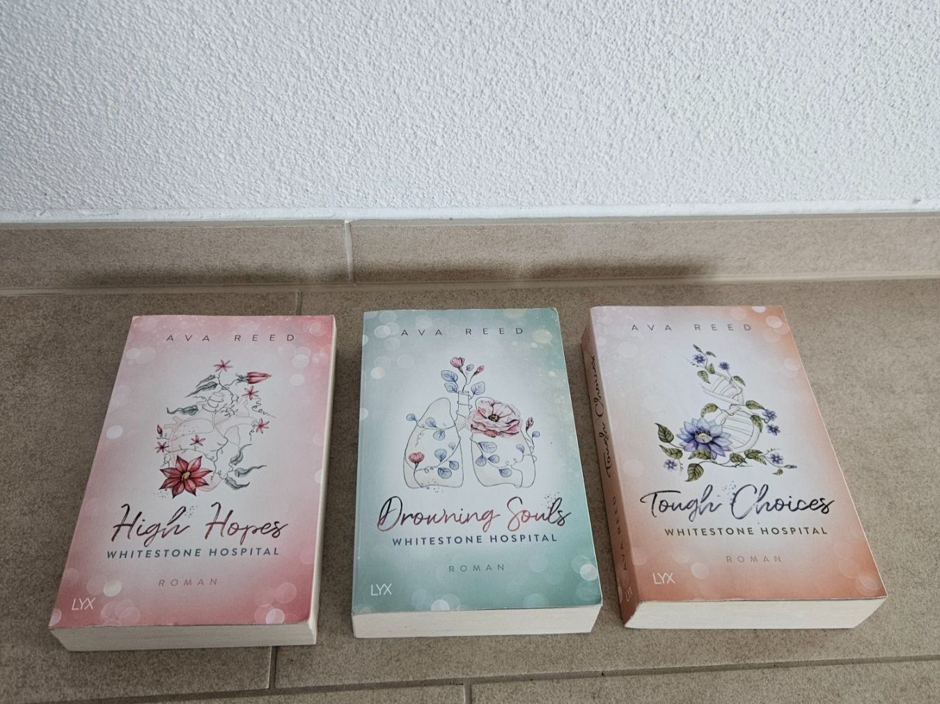 Bücher: 3 Ava Reed Bücher – Gebraucht aus Rüti ZH von looren94