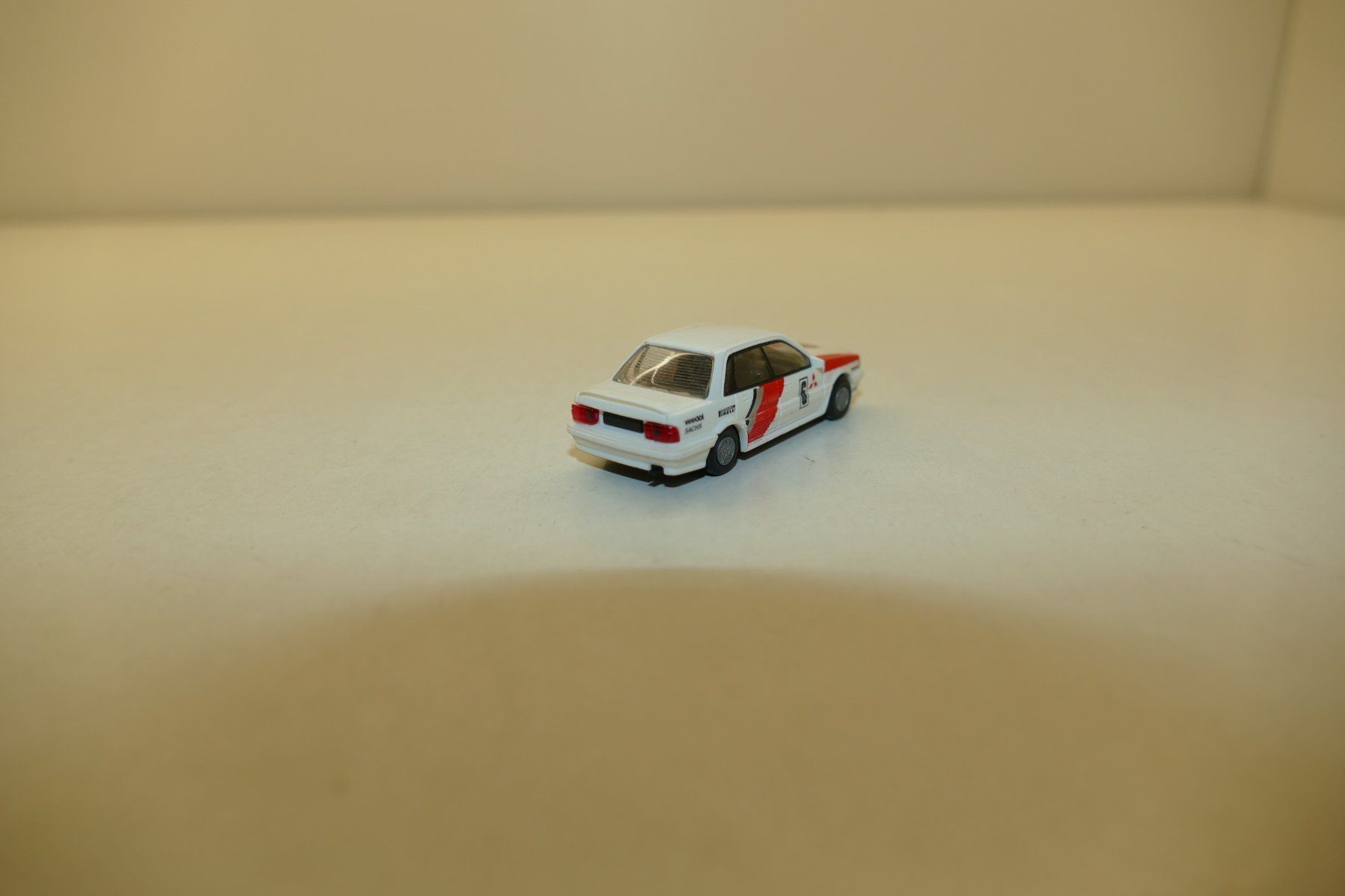 Rietze Voitures modèles: Rietze 1:87: Mitsubishi Galant #6 – Neuf (Voir description) à Niederhasli par rail-duerst 2