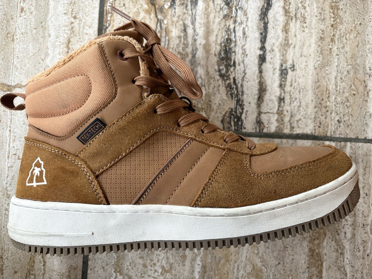 Schuhe für Jungen: Beach Mountain Wintersneaker Grösse 42 – Gebraucht aus Nürensdorf von Yellowstone09 5