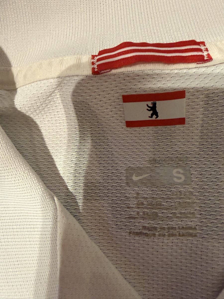 Nike Leibchen & Hosen: Hertha BSC Trikot Grösse S Nike  – Gebraucht aus Watt von SwissBlueLine 2