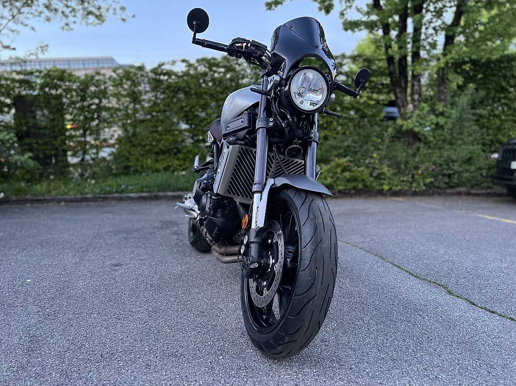 Strada: Yamaha XSR900 – Usato da Gümligen venduto da Megatroniker 1