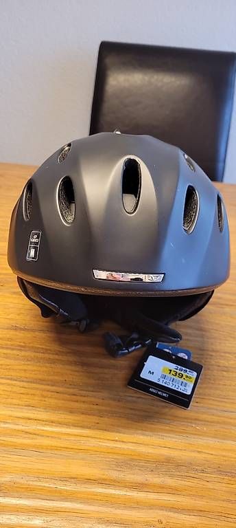 Caschi: Herren Skihelm Giro NEU – Usato da Kloten venduto da martina1895