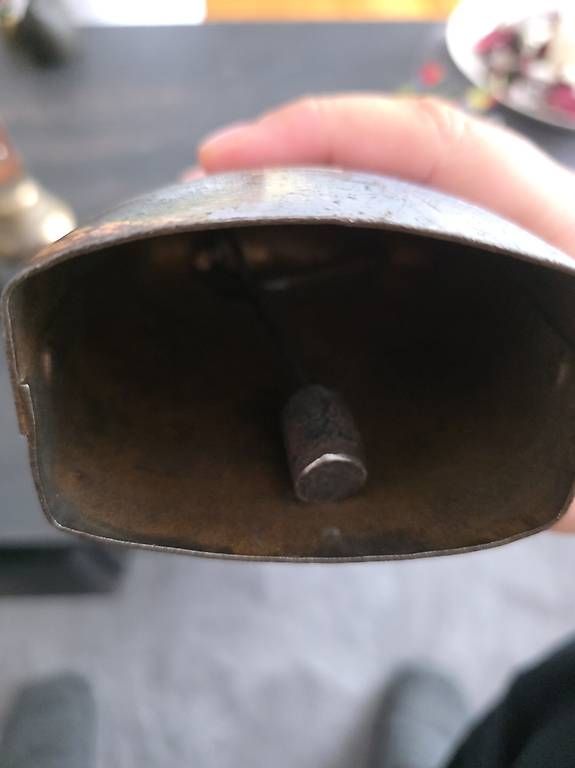 Glocken & Treicheln: Handbemalte Schweizer Glocke (Château de Chillon) – Gebraucht aus Basel von han_swq7 2
