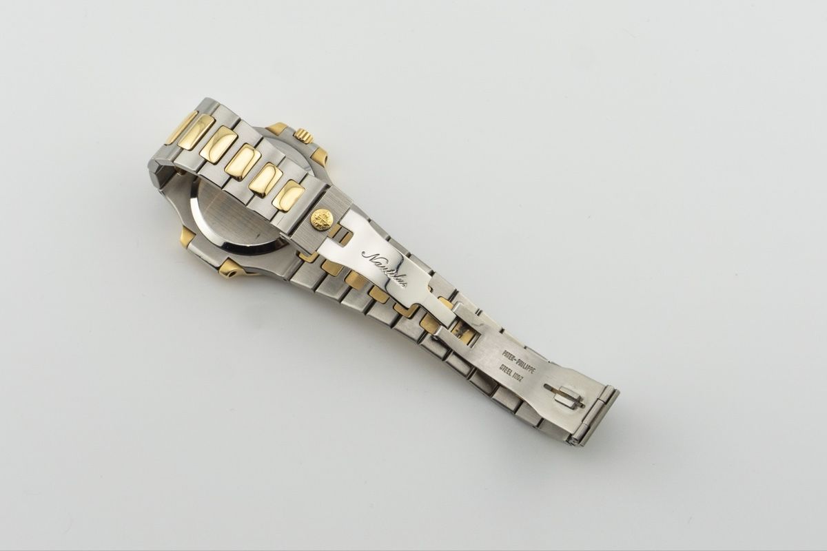 Patek Philippe Orologi: PATEK PHILiPPE NAUTiLUS 3800/01 - EXTRAIT DES ARCHIVES + BOx – Usato da Genève venduto da kea_wkz2 8