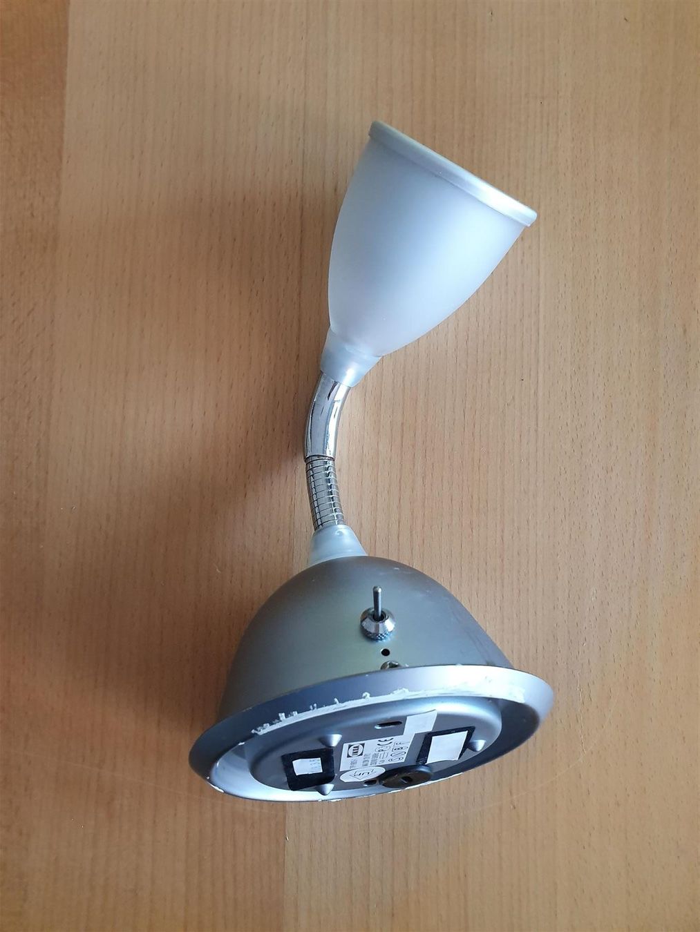 Lampade: IKEA Wandlampe Silber mit Wippschalter – Usato da Sempach Station venduto da SwissRolli 1