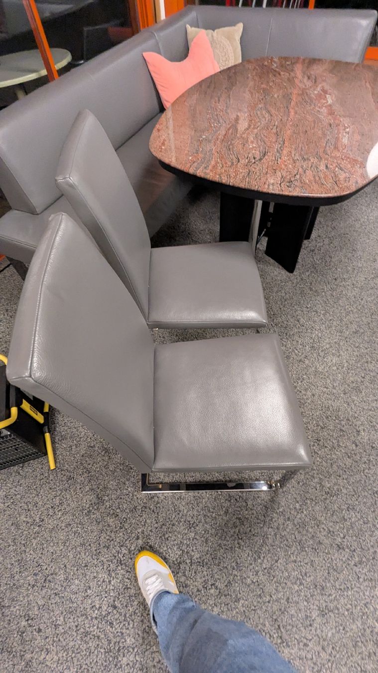 Tavoli: Marmortisch mit Sofa – Usato da Arbon venduto da nolodon 2