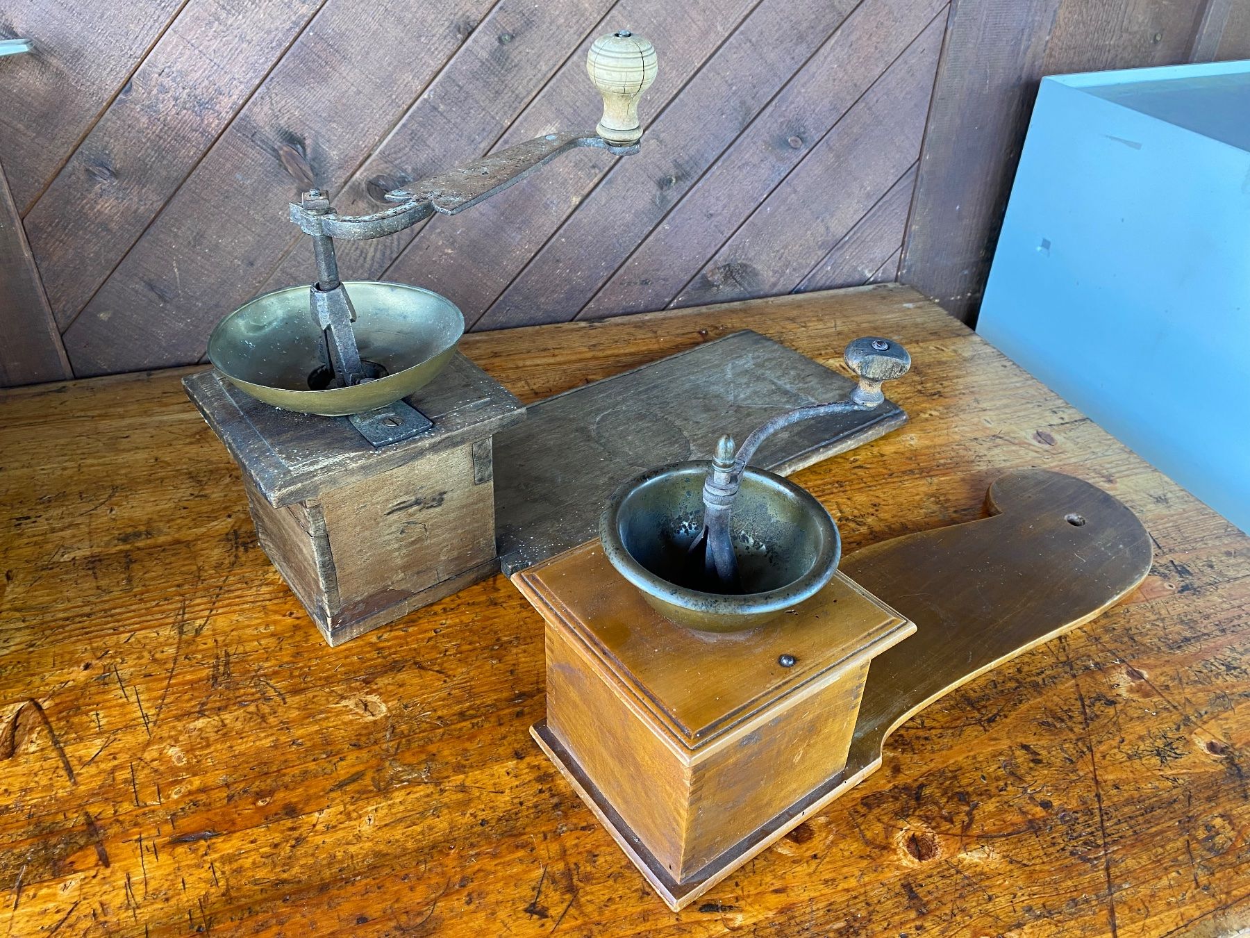 Elettrodomestici da cucina: 2 seltene antike Kaffeemühlen um 1900 – Usato da Feldbach venduto da Olive1 4