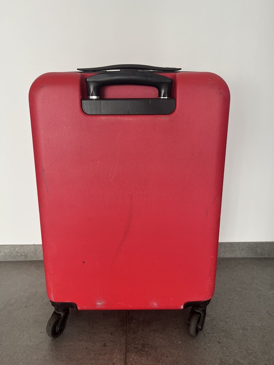 Valigie: Carpisa Cabin Red Trolly – Usato da Cama venduto da UnleashdByAna 3