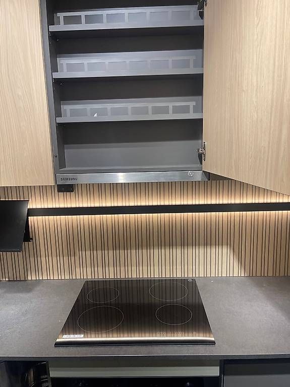 Cucine complete: **VENDUE**Cuisine intégrée avec appareils électroménagers – Usato da Morges venduto da mor_9x9y 2