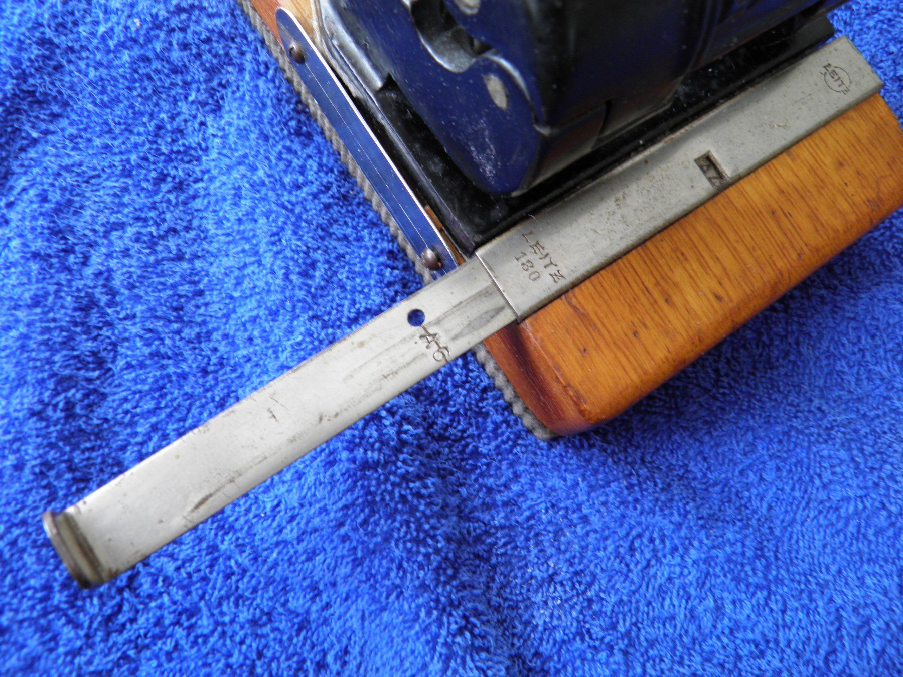 Leitz Tutti gli attrezzi: Vintage Locher LEITZ 180 – Usato da Triesen FL venduto da Trigon 4