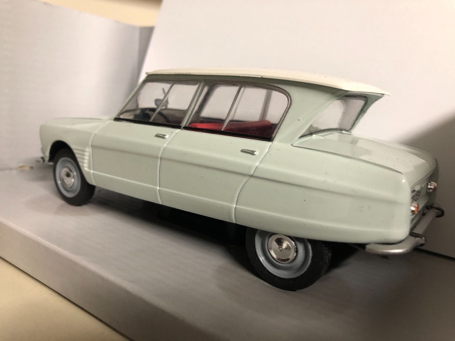 Modellini d'auto: Citroen ami Oldtimer – Nuovo e nell'imballaggio originale da Reinach AG venduto da rares75 1