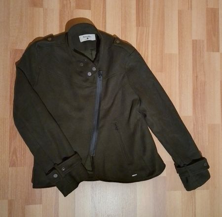 Paramita Herbst Jacke - Grösse XL (Eher S-M)