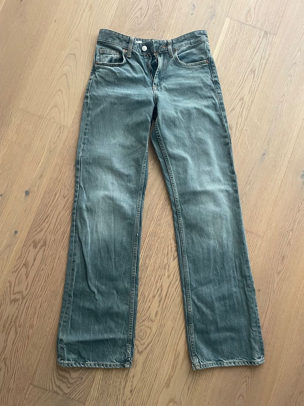Zara Jeans: Jeans von ZARA – Usato da Richterswil venduto da KAYLEIGH_77