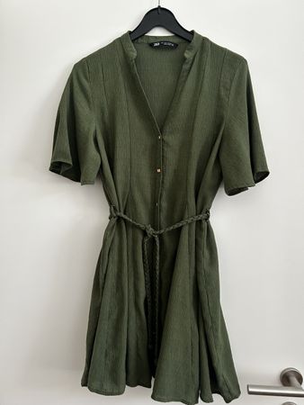 ZARA Kleid kurz grün Grösse S guter Zustand
