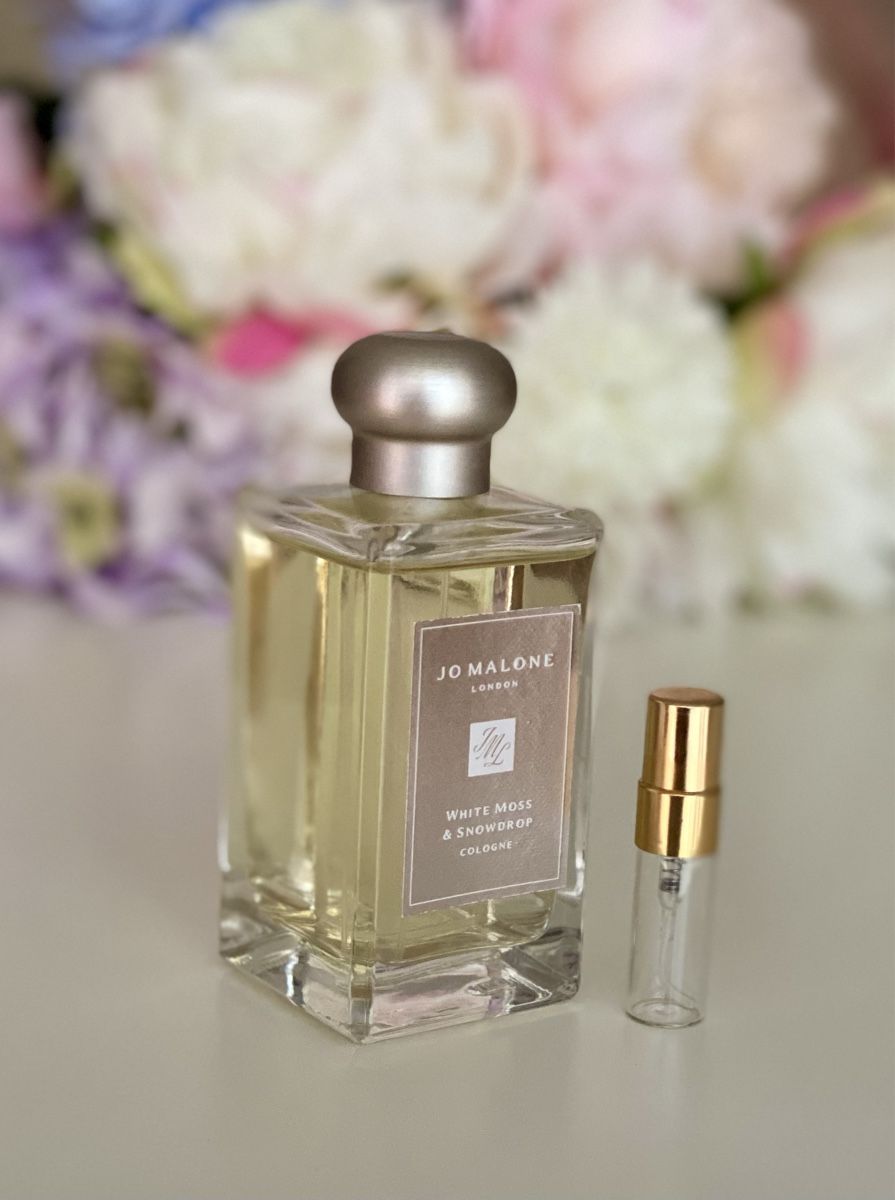 Jo Malone Profumi & Eau de Toilette: Jo Malone White Moss & Snowdrop 3 ml probe – Usato da Täuffelen venduto da RoyaltyBrown