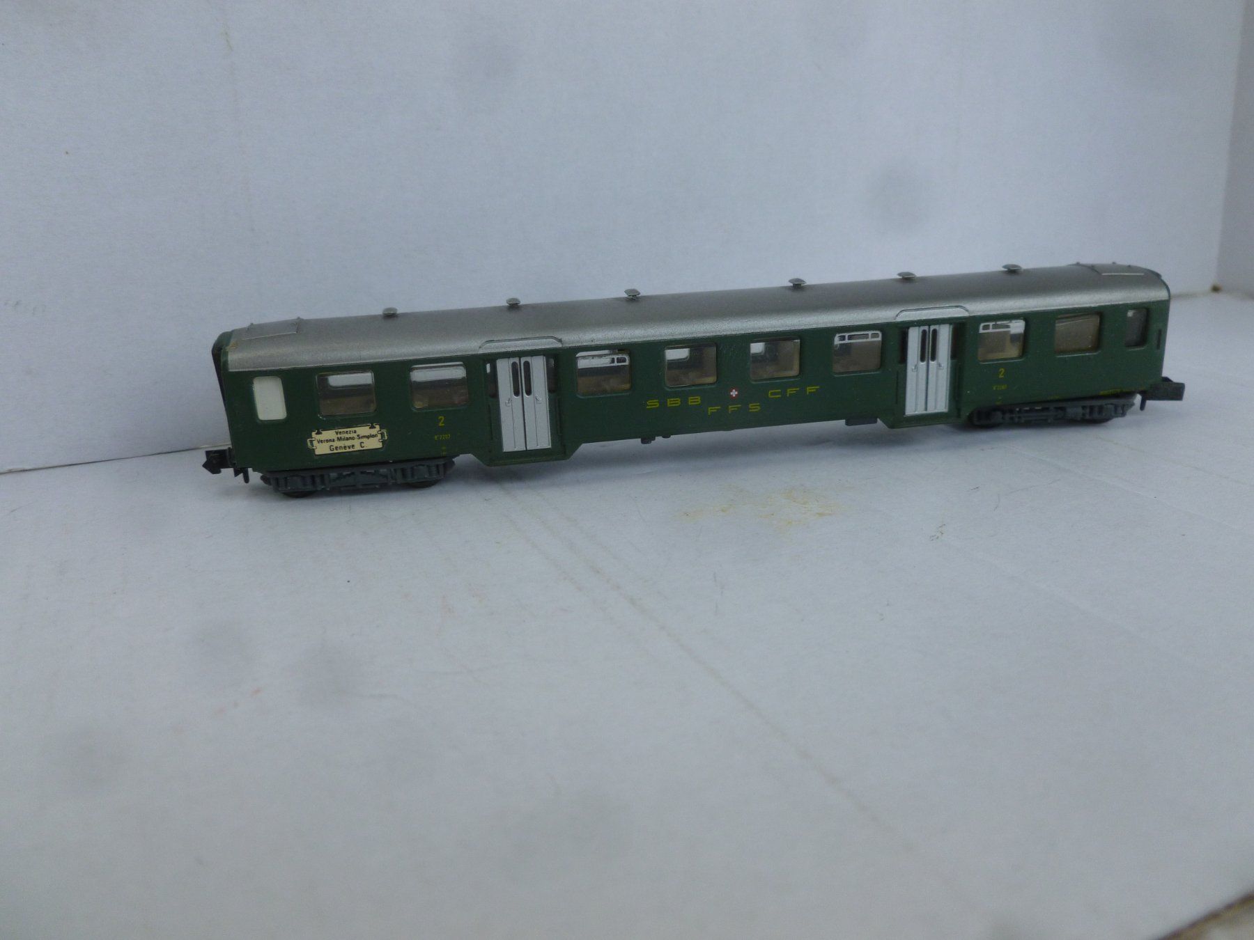 Arnold Modellini di ferrovie: Arnold 3 SBB Personenwagen EWI – Usato da Bubikon venduto da Br103er 2