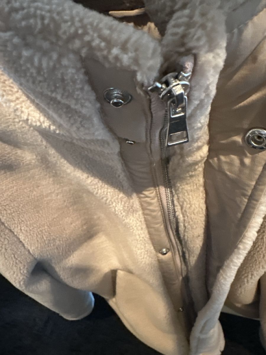 Asos Jacken: ASOS Teddy Jacke, Beige, Grösse M – Gebraucht aus Diepoldsau von Sonne14 1